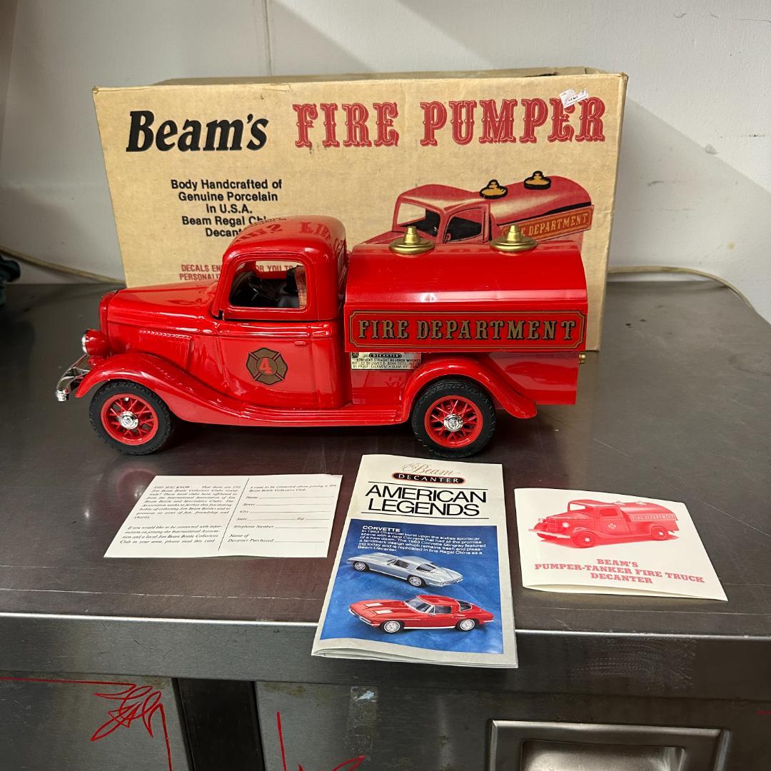 Jim Beam ファイヤーパンパー 消防車 Regal China製 箱付き
