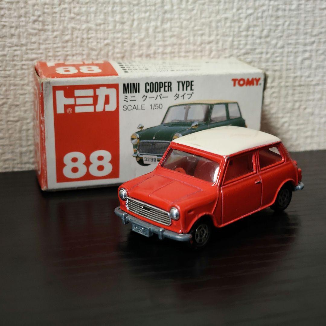 TOMICA　トミカ　ミニクーパー　赤/白色　輸出カラー