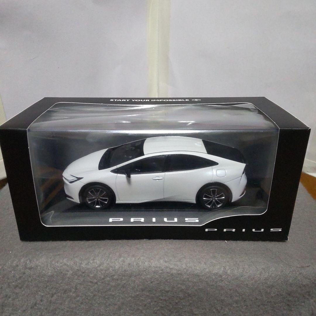 ☆ 1/30 非売品 【未使用】トヨタ 新型プリウス カラーサンプル パール