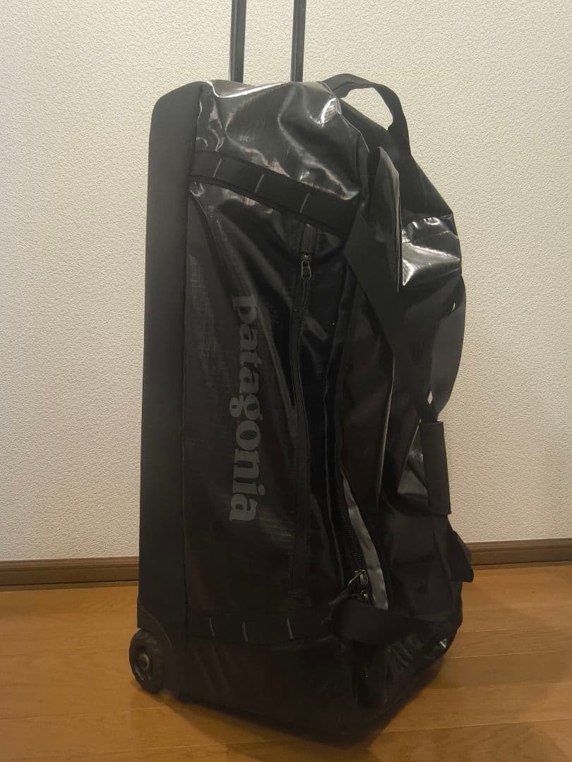 Patagoniaブラックホール·ウィールド·ダッフル １００ＬBLK