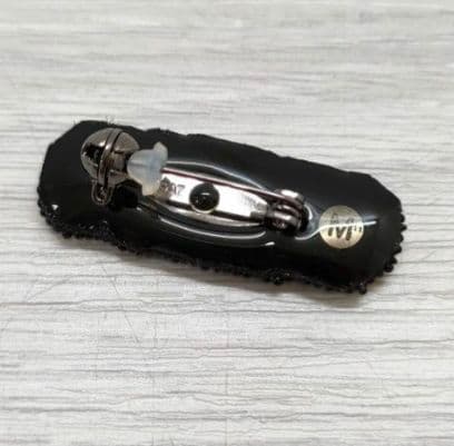 小林モー子　ビーズブローチ　ちくわ