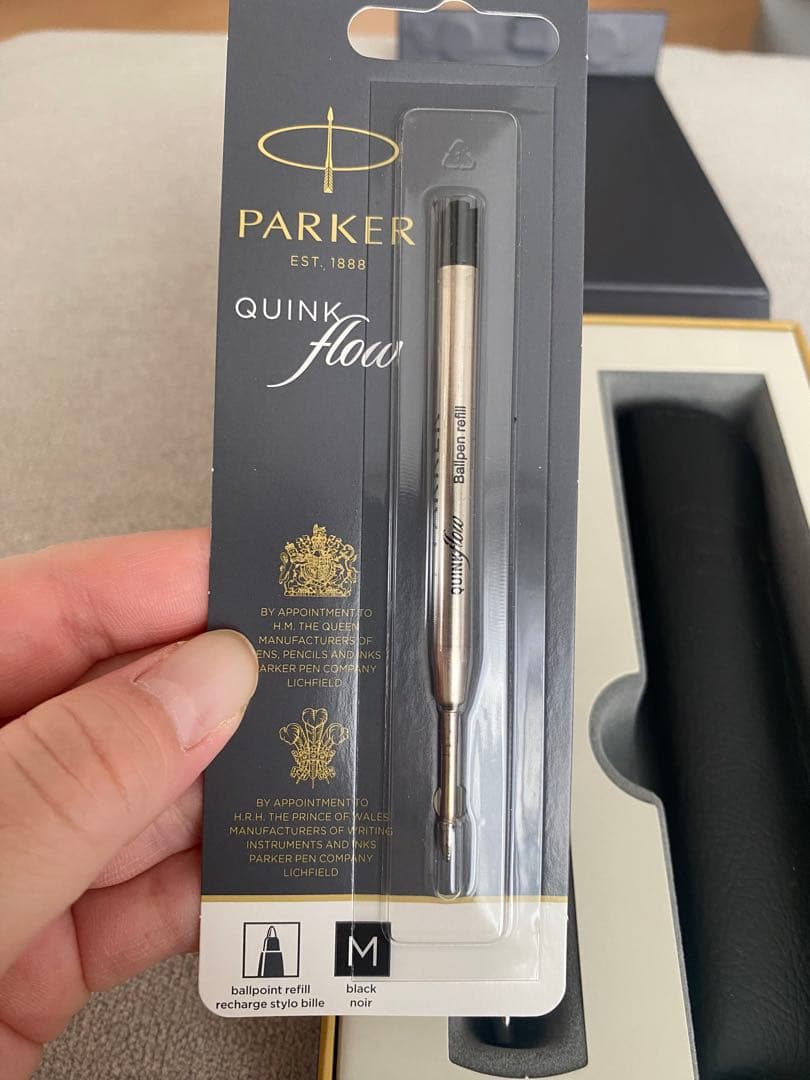 PARKER 赤 ボールペン 本体 レザーケース付き