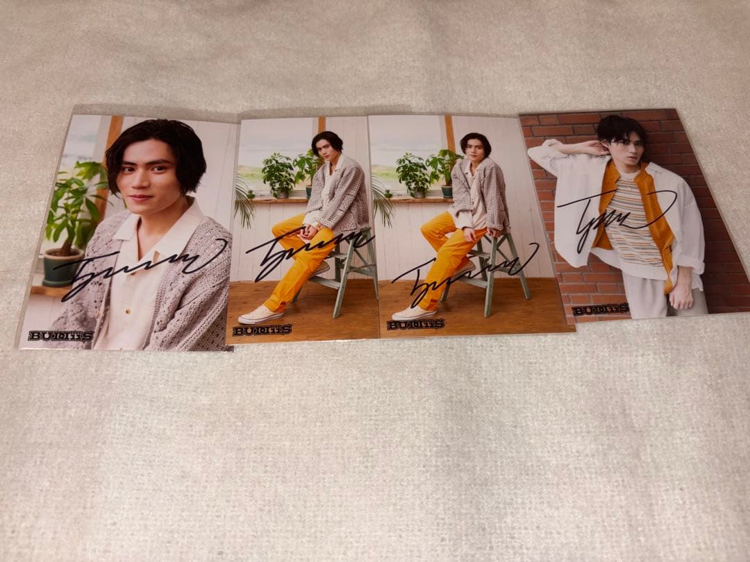 BUDDiiS たくや 直筆サイン入り 生写真 4枚セット