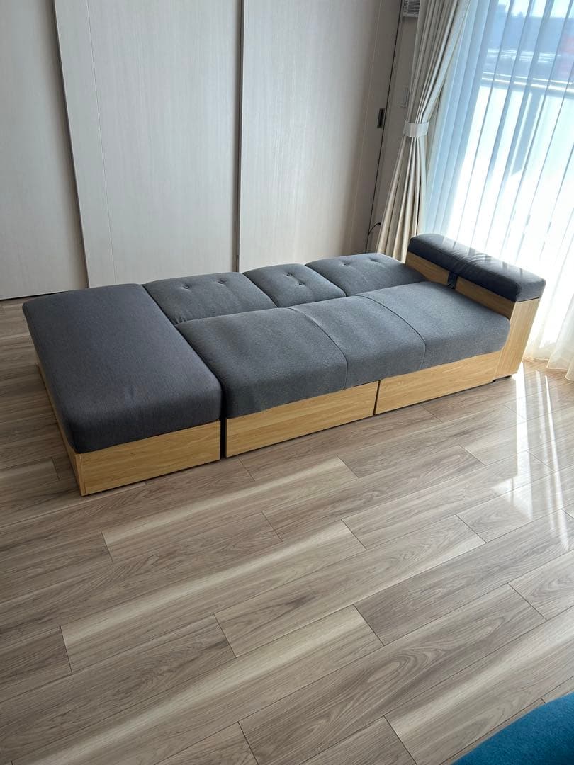 にょたさのや　スツール