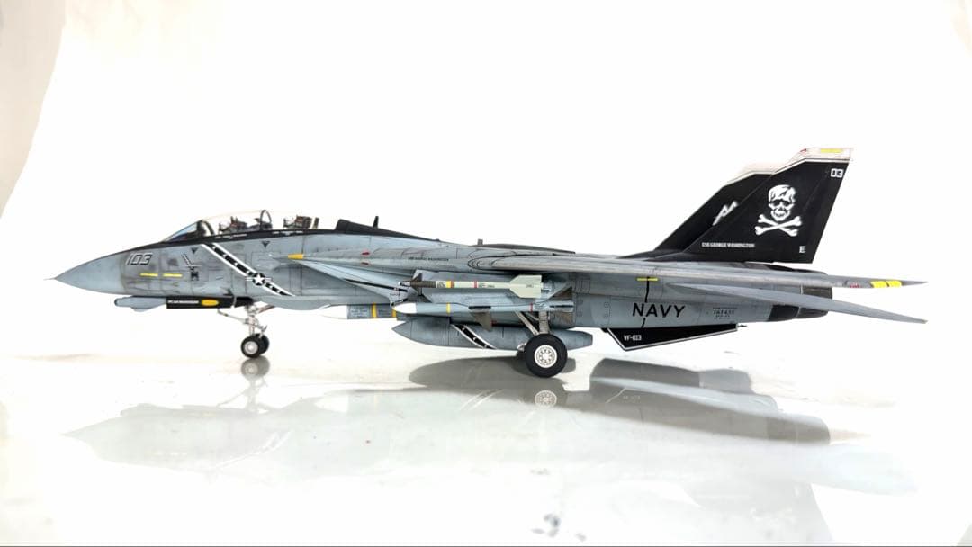 タミヤ1/48 F-14D TOMCAT ジョリーロジャース仕様VF-103