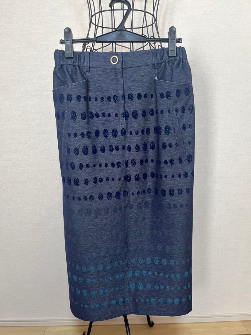 【マール】 ドット柄 ひざ丈スカート&スウェットパーカー2点おまとめ