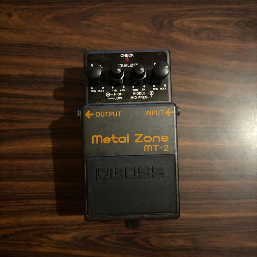 BOSS l Zone MT-2 ギターエフェクター 美品 箱　取説付き