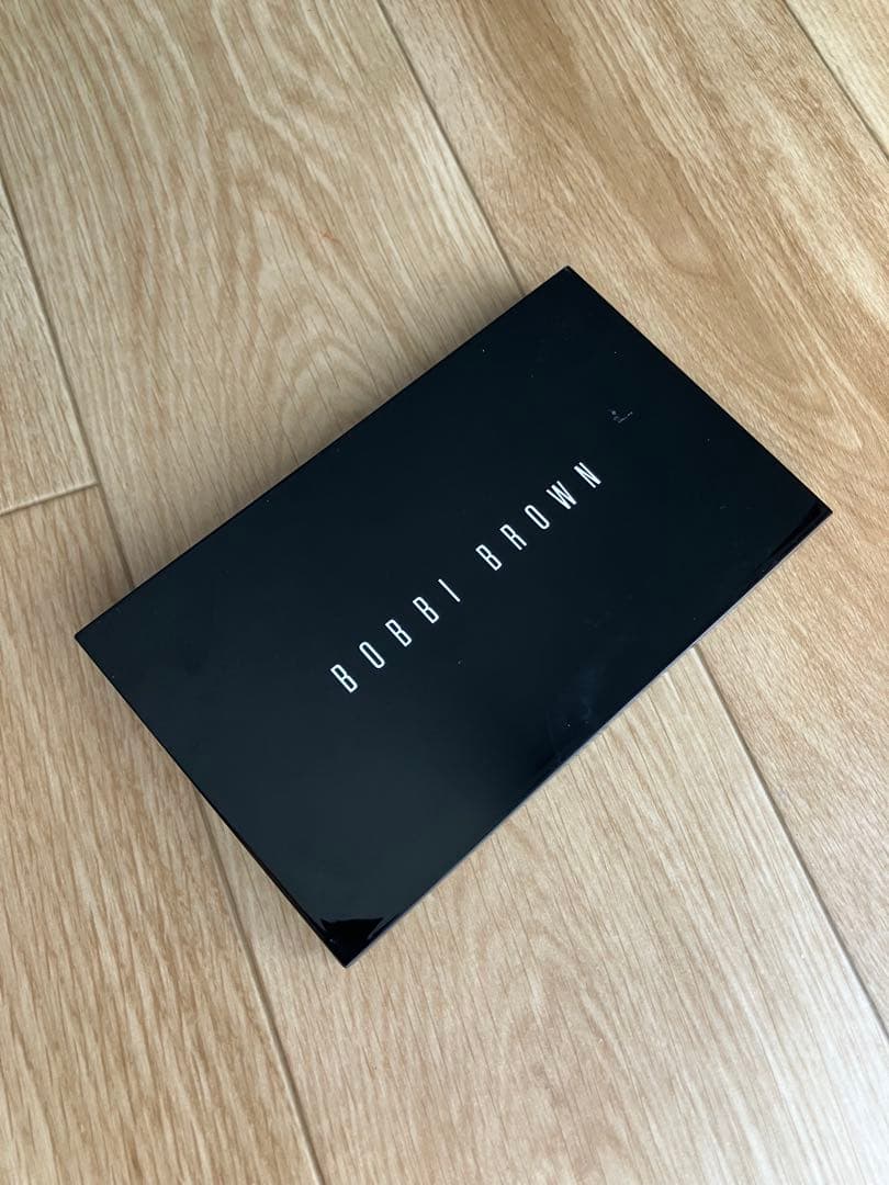 BOBBI BROWN ファンデーション・コンシーラーパレット