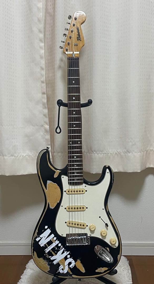 Rokaxs ストラトキャスター タイプ　sugizo skin