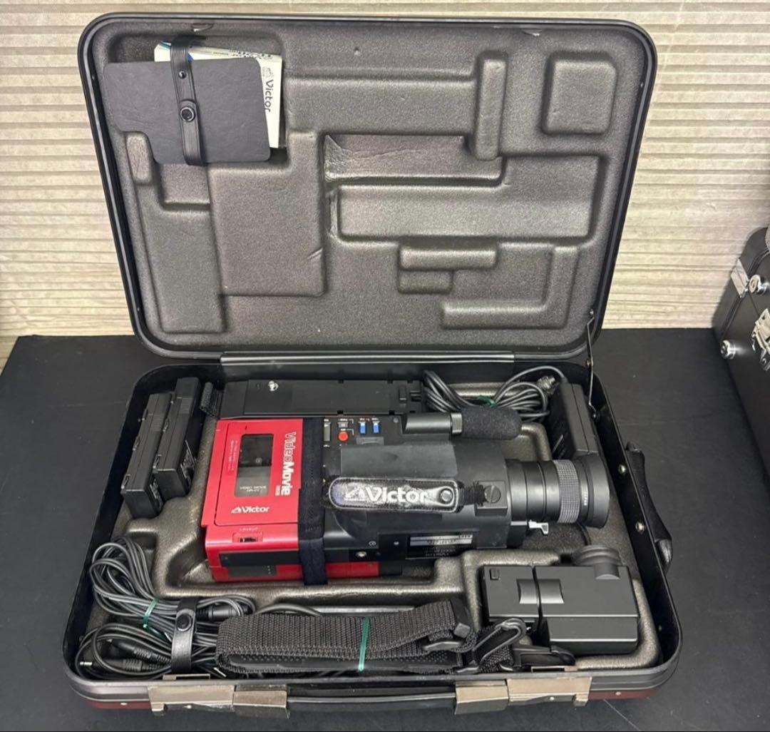 【ジャンク品】ビクター　ビデオムービー　GR-C1　ケース付　Victor