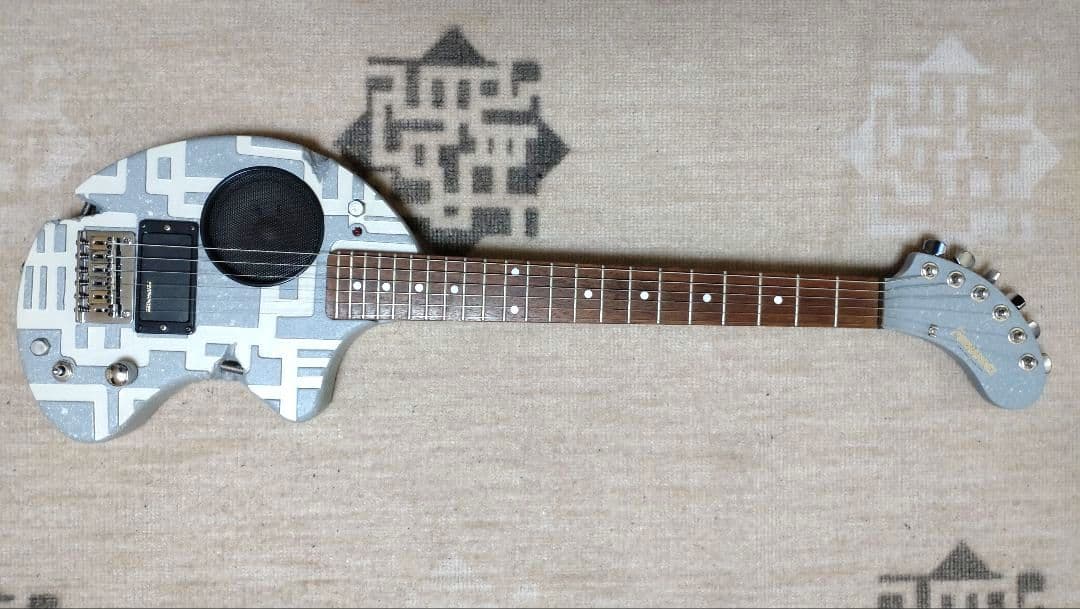 布袋寅泰風 ギターZO-3