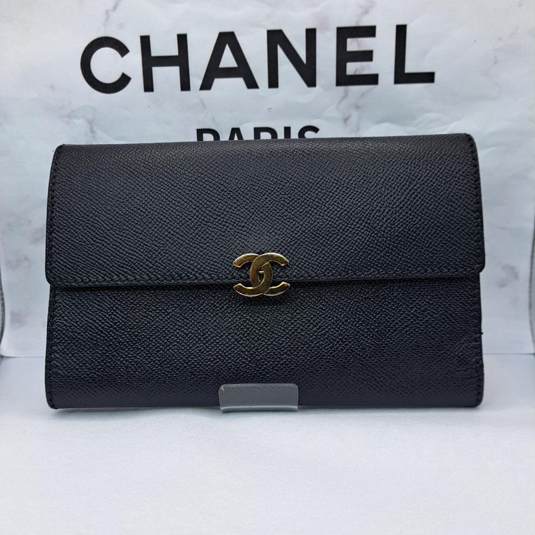 レア品　CHANEL 　三つ折り財布　財布　大型　クラシカルデザイン　長財布