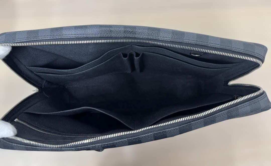 【訳アリ】LV ポルト ドキュマン・ヴォワヤージュ ダミエグラフィット