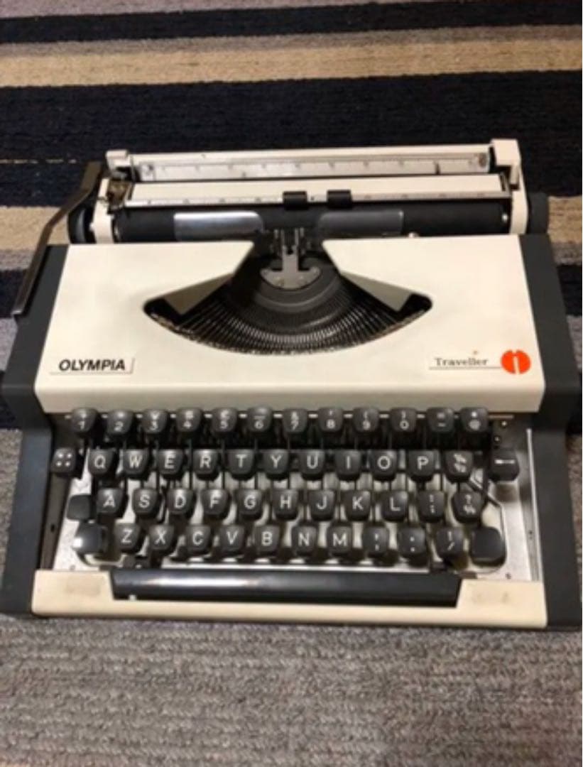 オリンピア　タイプライター