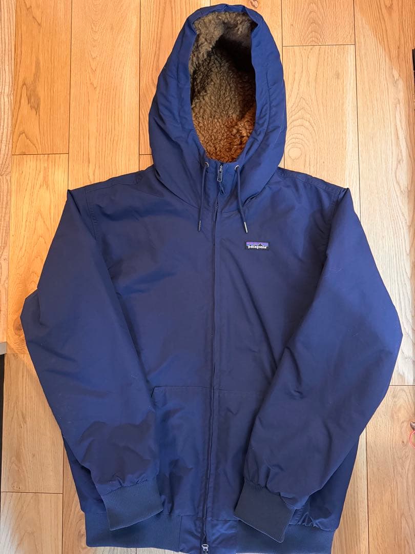 パタゴニア ラインド イスマス フーディpatagonia ネイビー Lサイズ