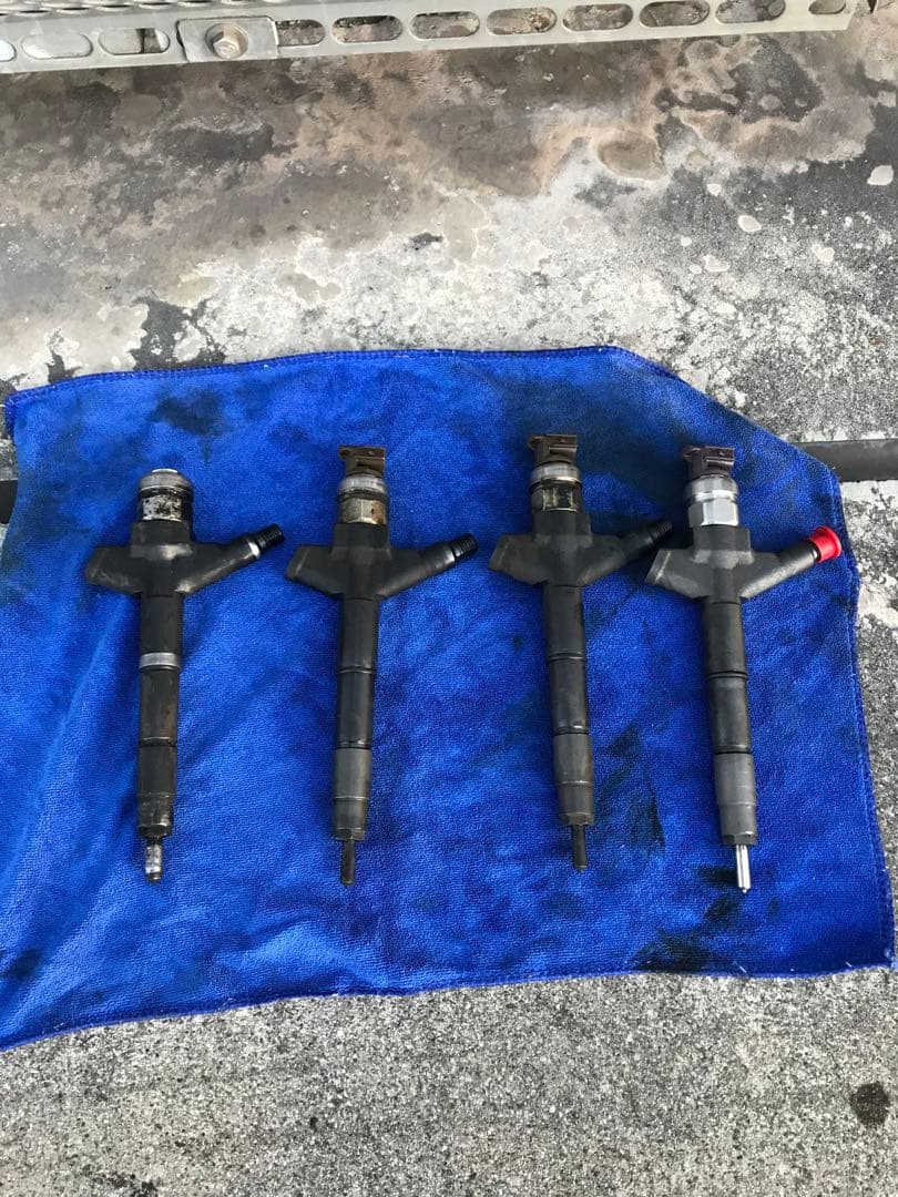 日産キャラバンデイゼルインジェクター