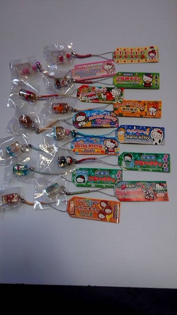 ハ*ー様 ご当地ハローキティ ストラップ12個セット 　ボトル