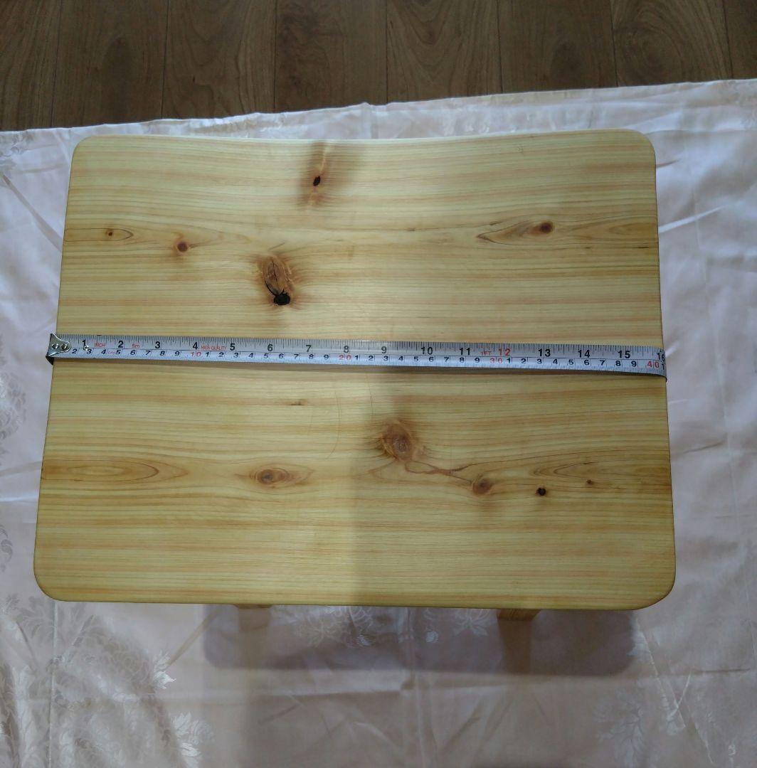 檜の椅子(89)　緑❕　座面を座りやすく削り上げ、つるつるに仕上げ❕