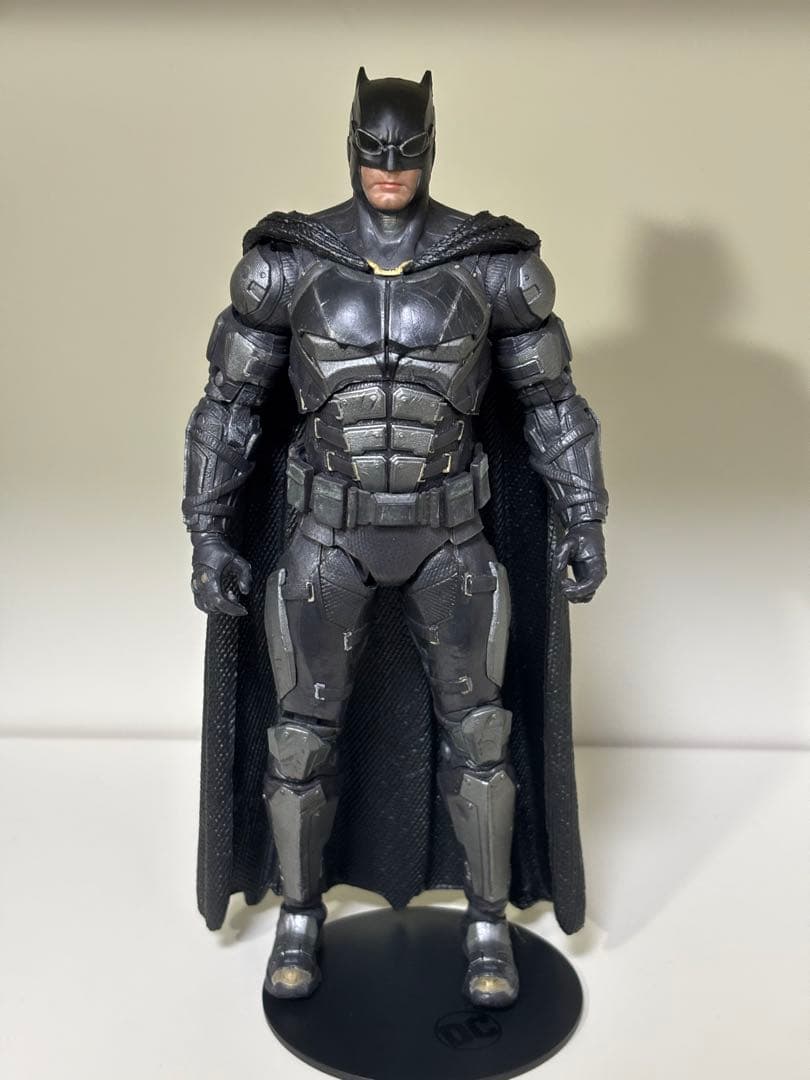 カスタム塗装品 マルチバース タクティカルバットマン フィギュア figure