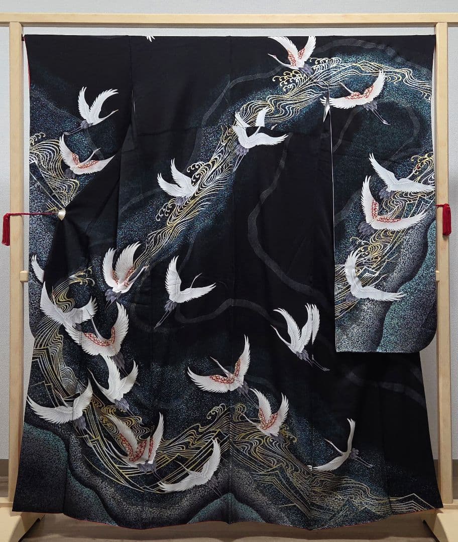 B5◆着物くつろぎ 鶴模様 金彩 刺繍 黒 瑞鳥 袷 正絹 成人式 振袖 着物