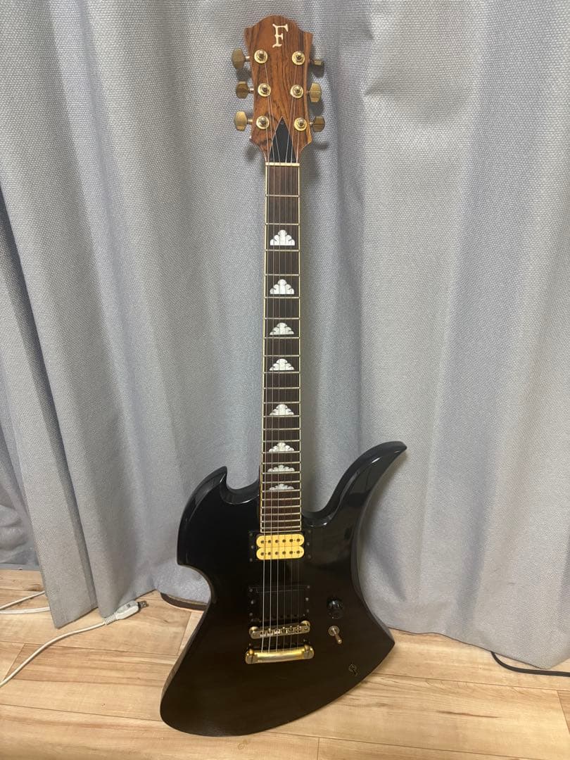 フェルナンデス モッキンバード hideモデル リペア済み