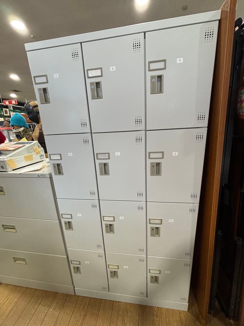 T64 オフィスロッカー 12個収納 グレー