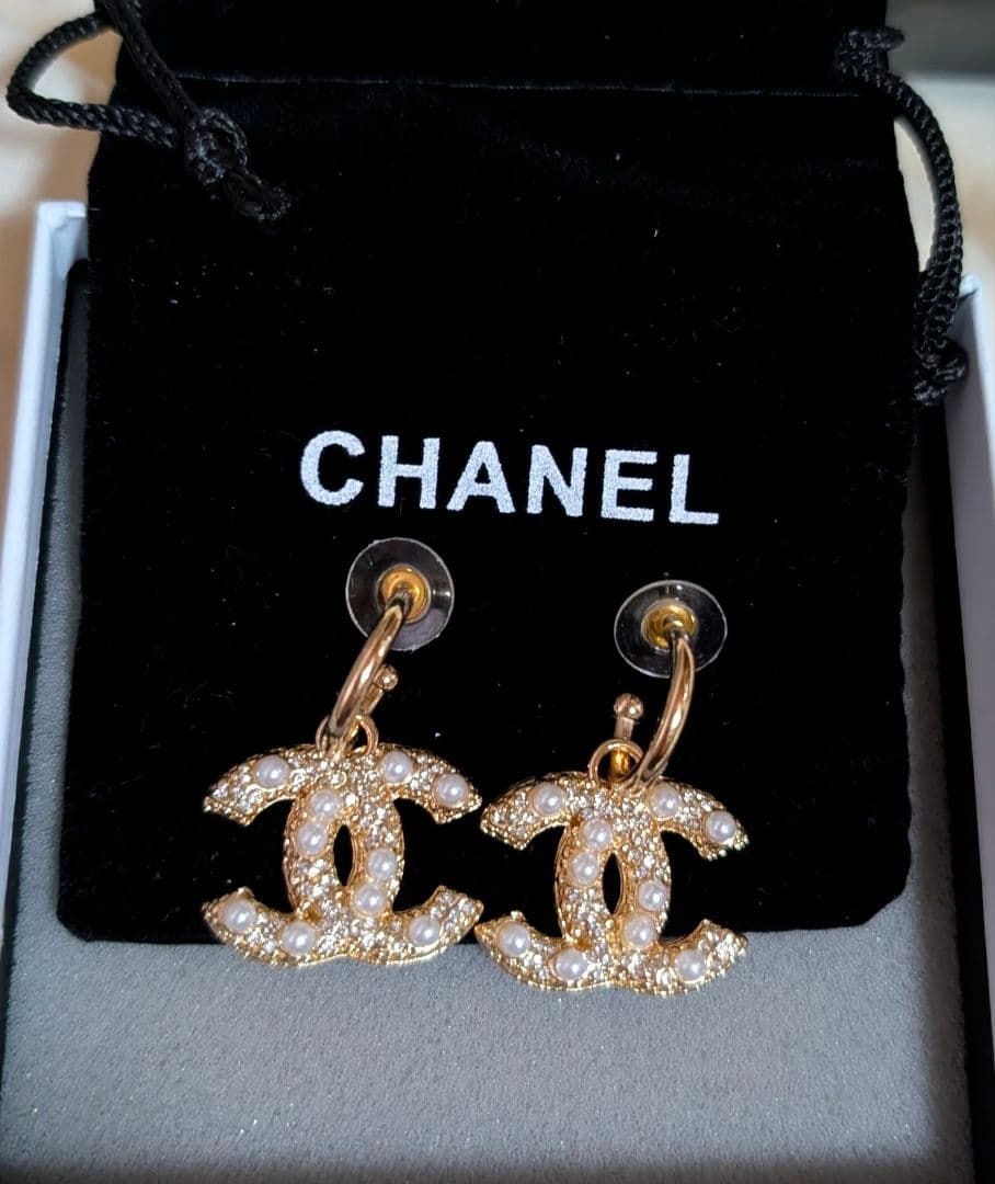 本日限り！美品☆CHANEL ゴールドパール CCロゴピアス
