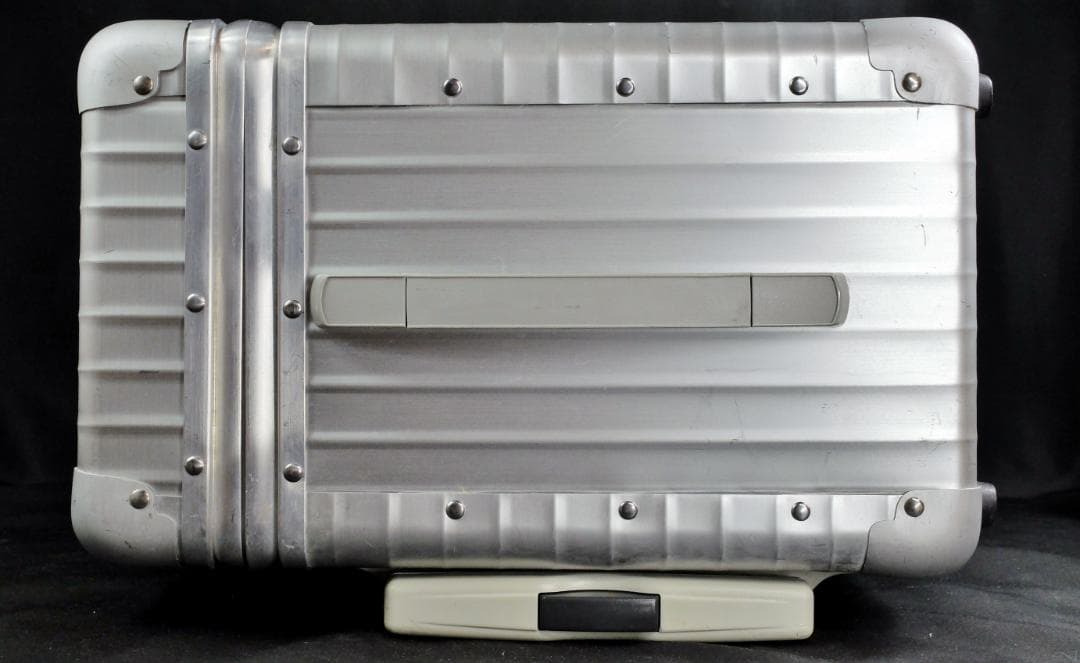 リモワ 950.51 トパーズ 2輪 縦型 パイロットケース 42L