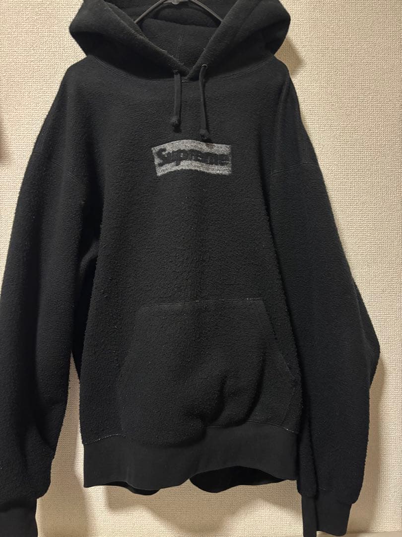 supreme ボックスロゴフーディー　セール中