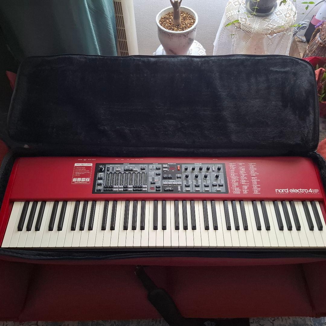 Nord Electro 4 HP（純正キャリングケース付き）