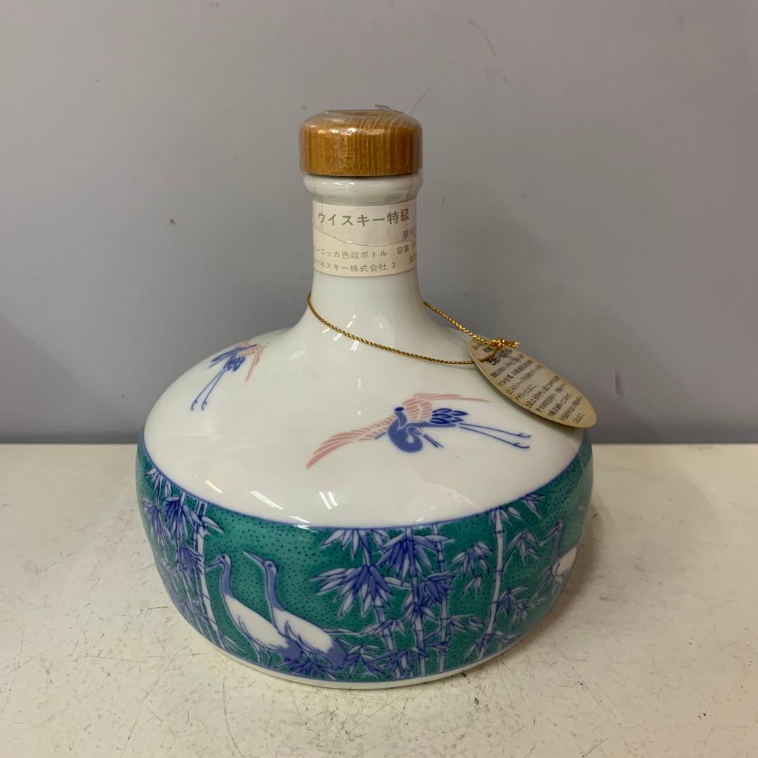 N2636 ニッカ　陶器　有田焼　色絵ボトル　ウイスキー特級