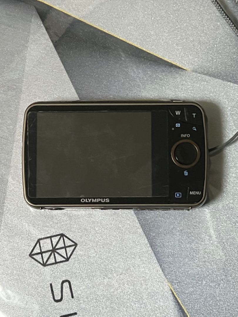 OLYMPUS VH-210 14メガピクセル コンパクトデジタルカメラ