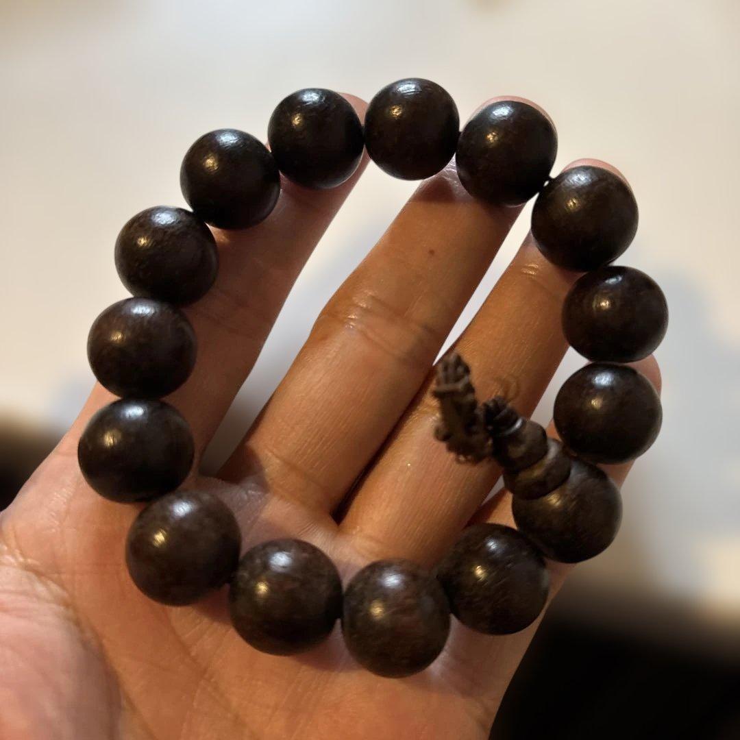 ベトナムの沈香！付けたら安心する！スーンとくる！