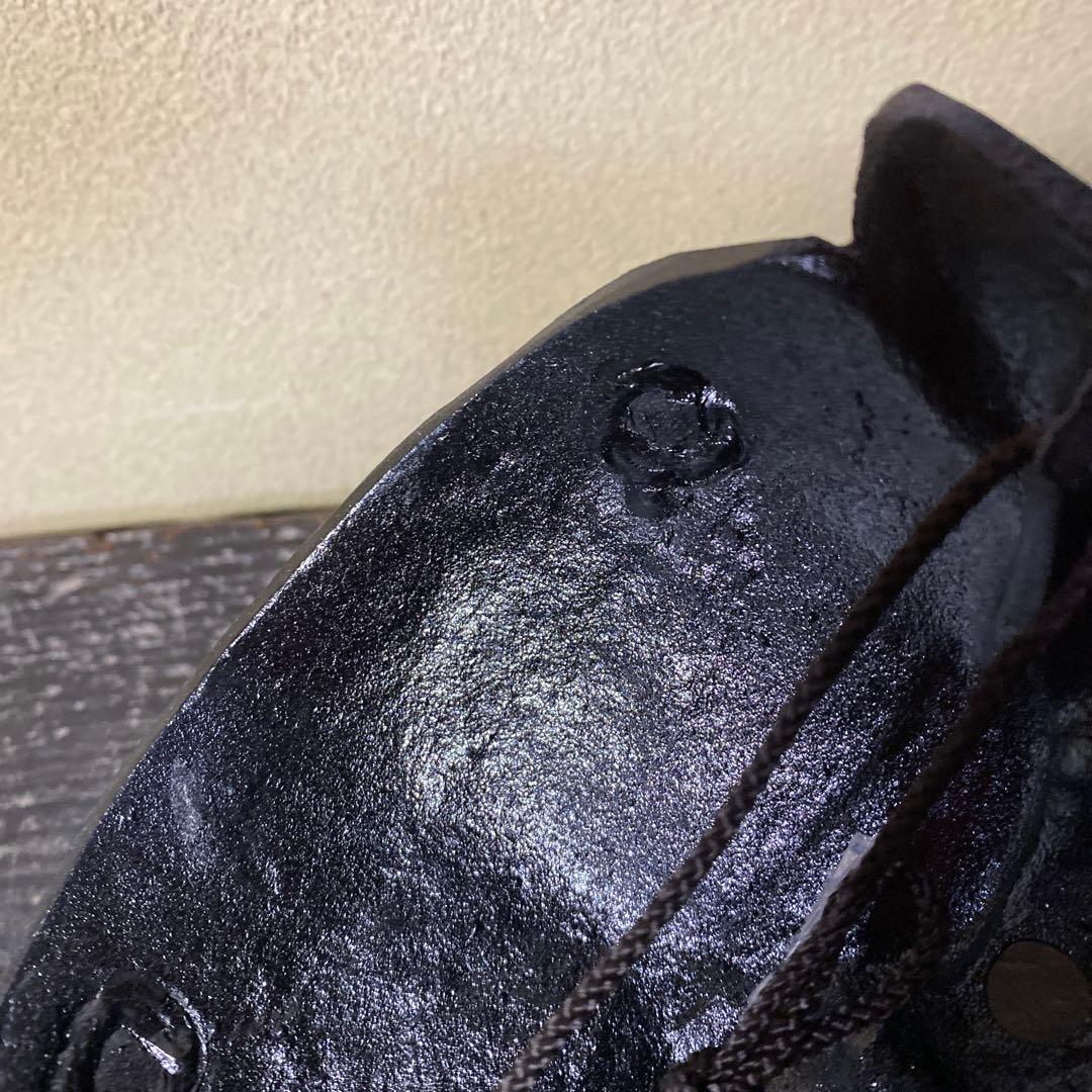 鬼の面 黒色 金色の歯