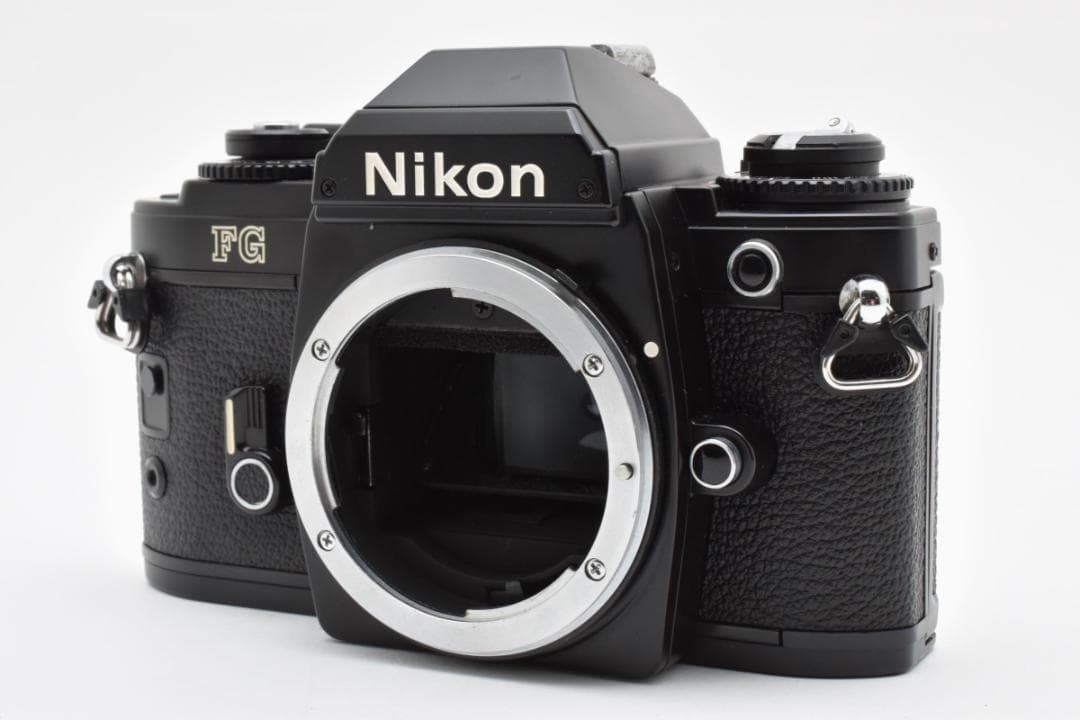 超美品 NIKON FG ブラック フィルムカメラ モルト新品交換済 M869
