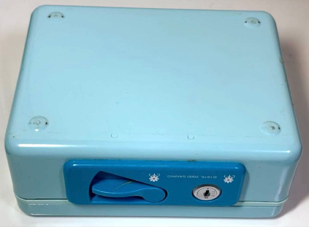 サンリオ⭐︎ハローキティ 手提げ金庫 平成レトロ　廃番品　レア　00年