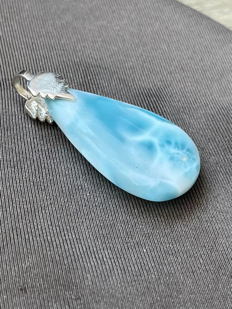 天然石ラリマー☆高品質！しずく型ペンダントトップ②☆リーフ型バチカンがステキ！