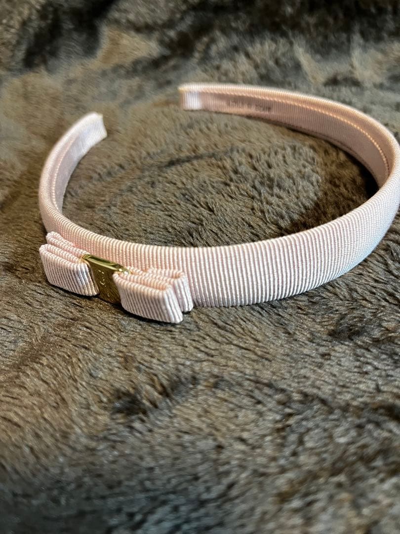 Salvatore Ferragamo フェラガモ カチューシャ ヴァラ ピンク