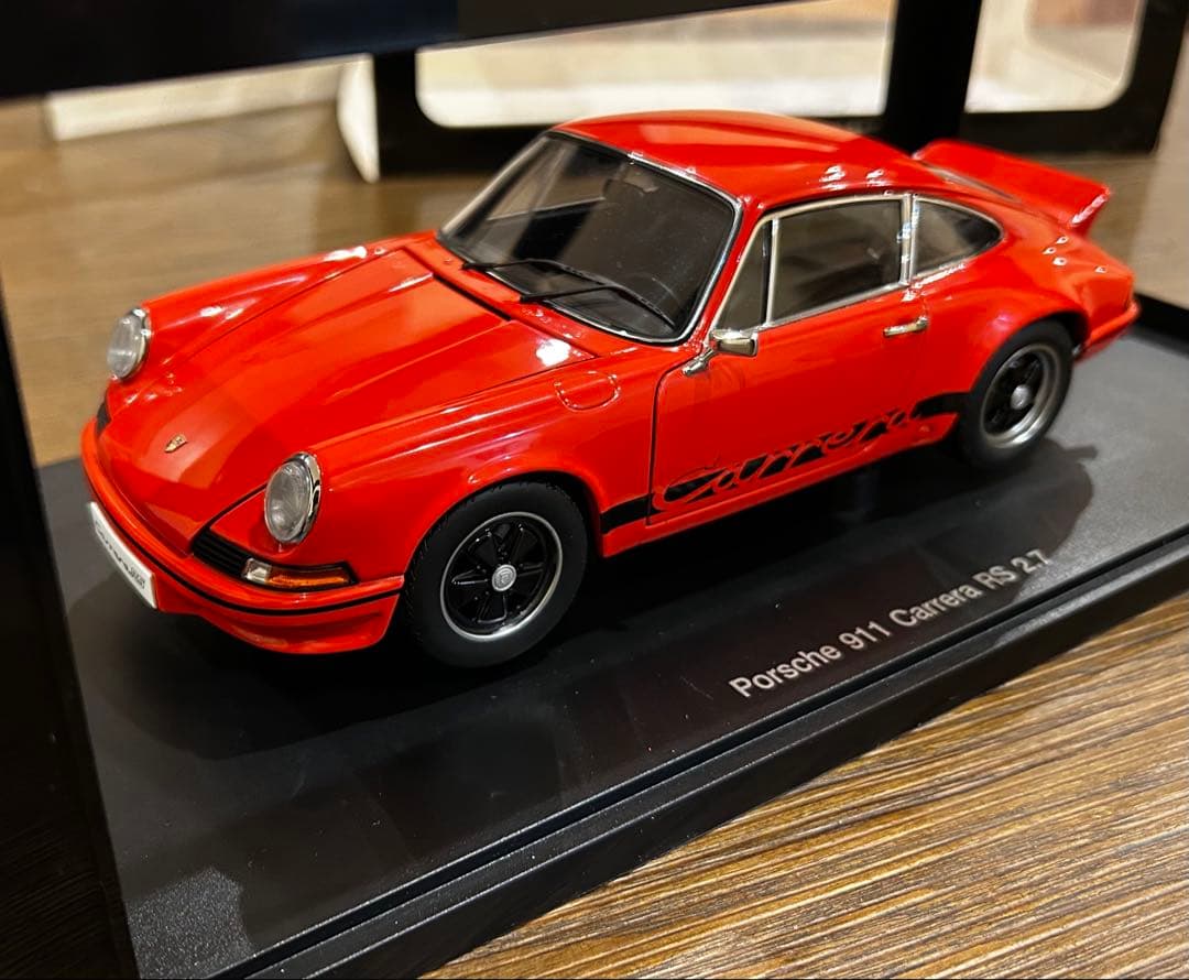 1/18 オートアート ポルシェ 911 カレラ RS 2.7 1973