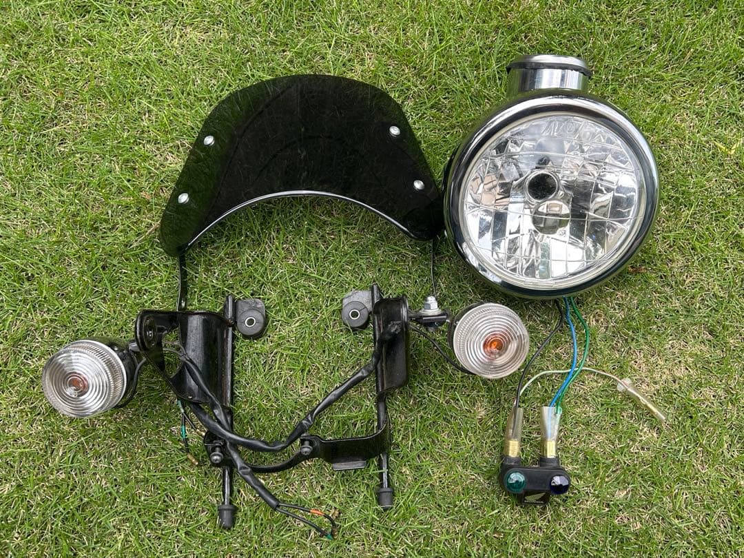 エイプ　ヘッドライト周りセット