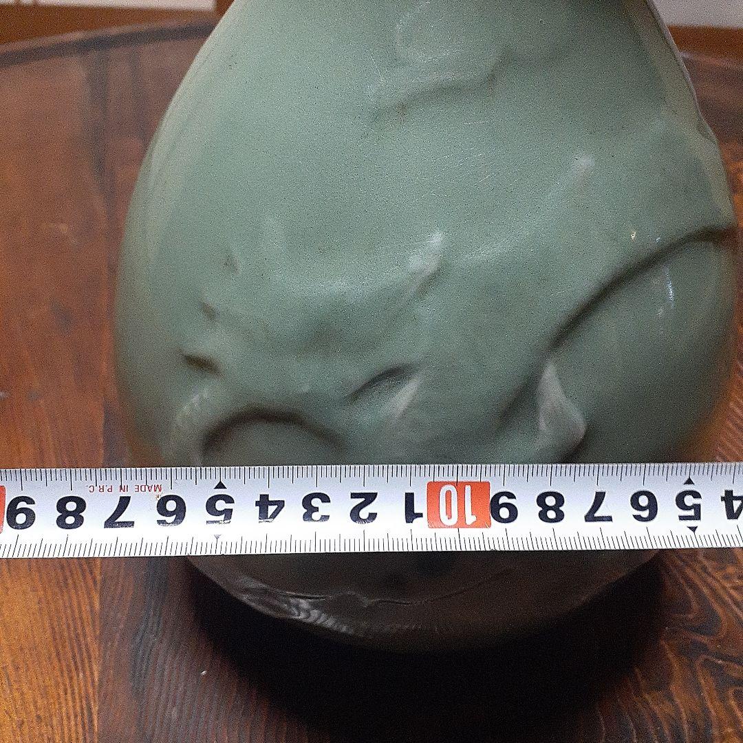 中国元時代龍泉窯浮彫雲龍図大花瓶