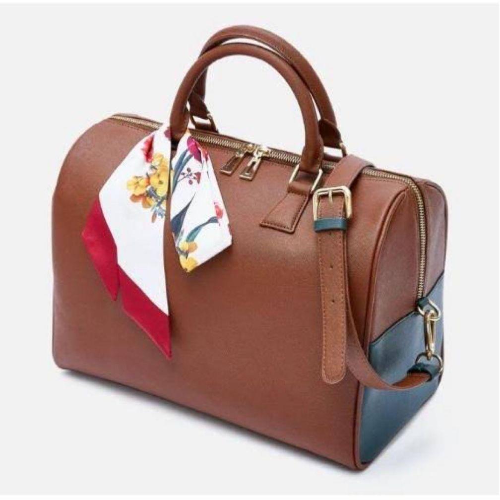 BTS　V　テテ　ボストンバッグ　MUTE BOSTON BAG　旅行　ライブ