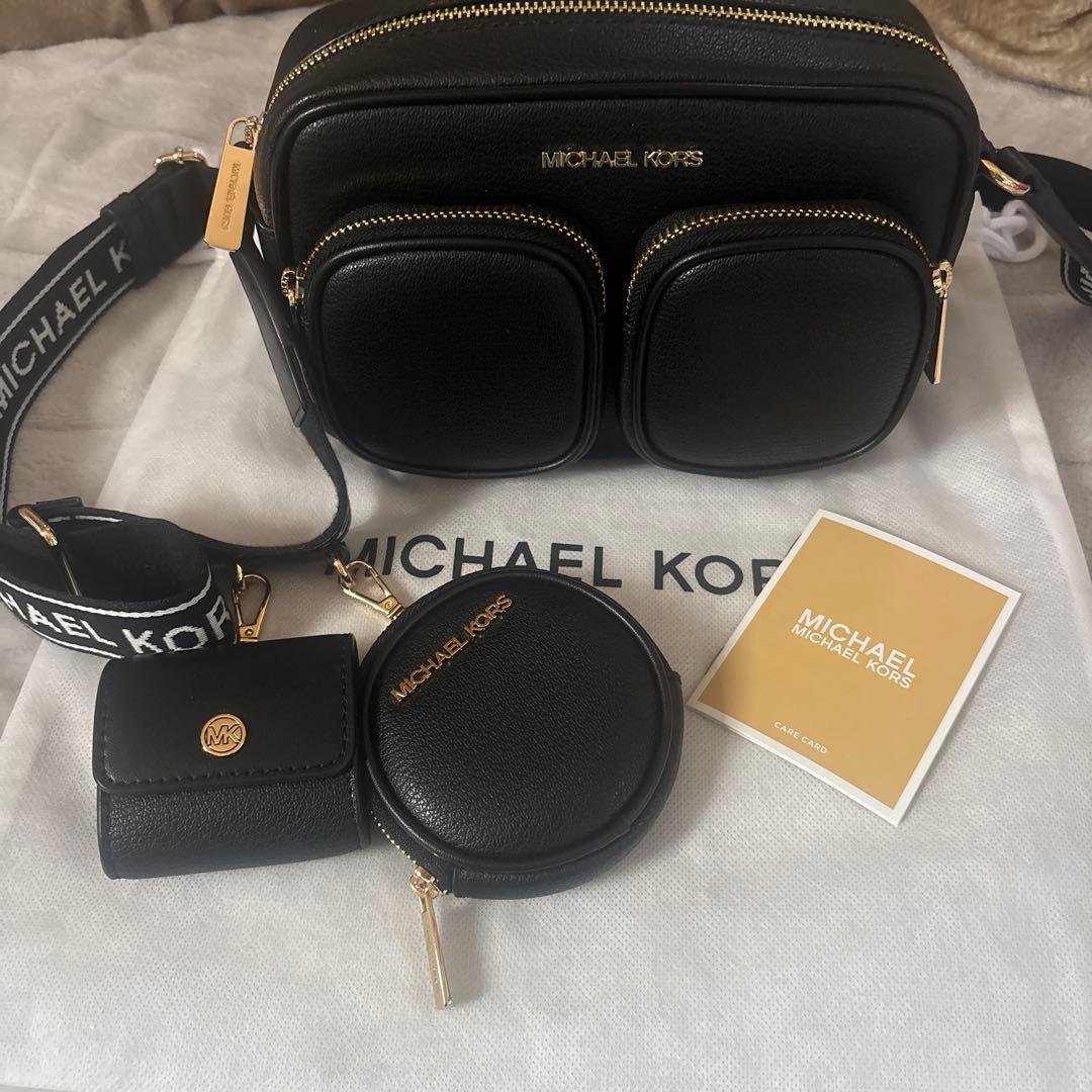 MICHAEL KORS ブラック ショルダーバッグ