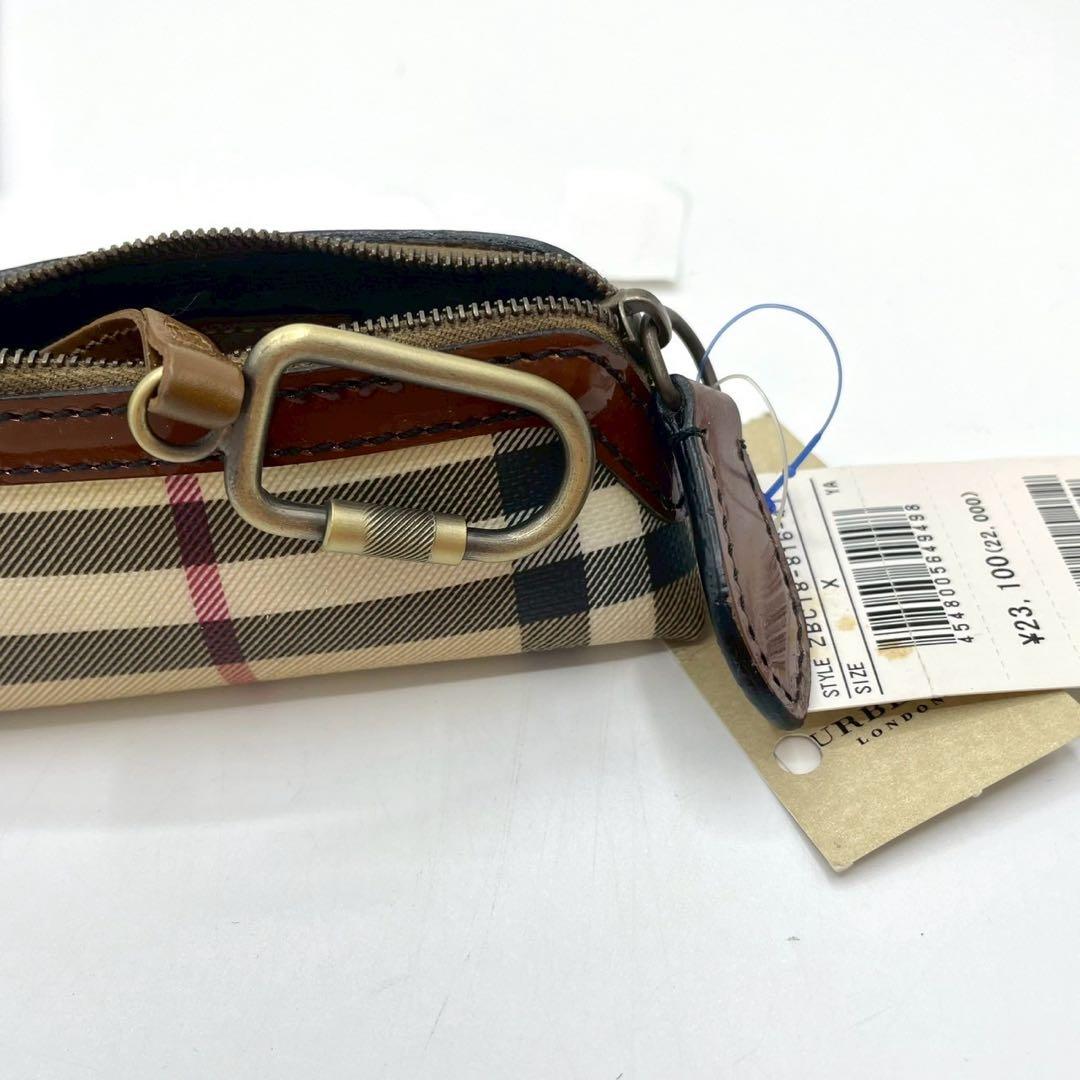 新品タグ付き Burberry 小物入れ ポーチ ノバチェック　レザー　PVC
