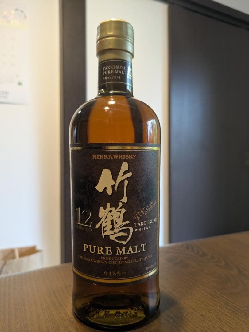 ウイスキー　竹鶴 12年 ピュアモルト 700ml　※外側フィルム退色あり