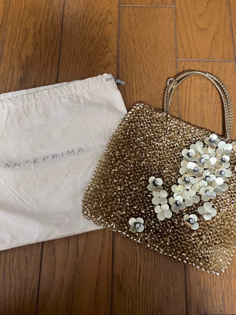 ANTEPRIMA ゴールド フラワーモチーフ パーティーバッグ