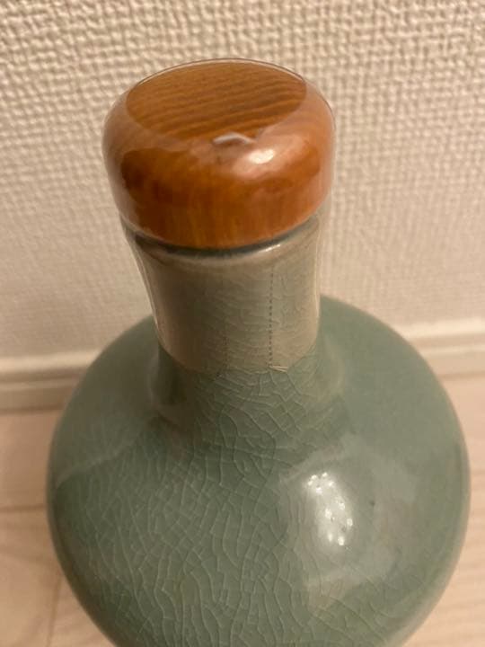 高麗青磁ボトル　かなり希少なウイスキーです