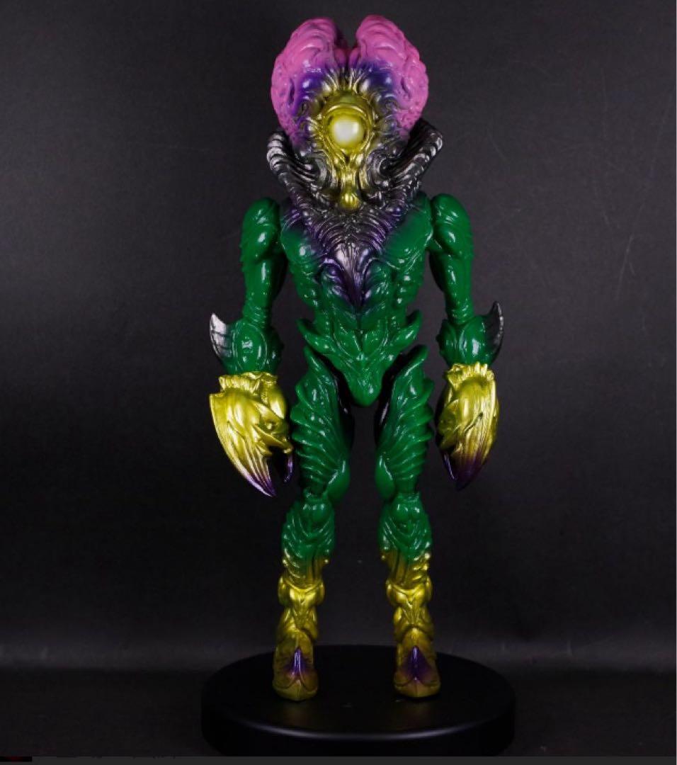 墓場の画廊　ソフビ　ザム星人