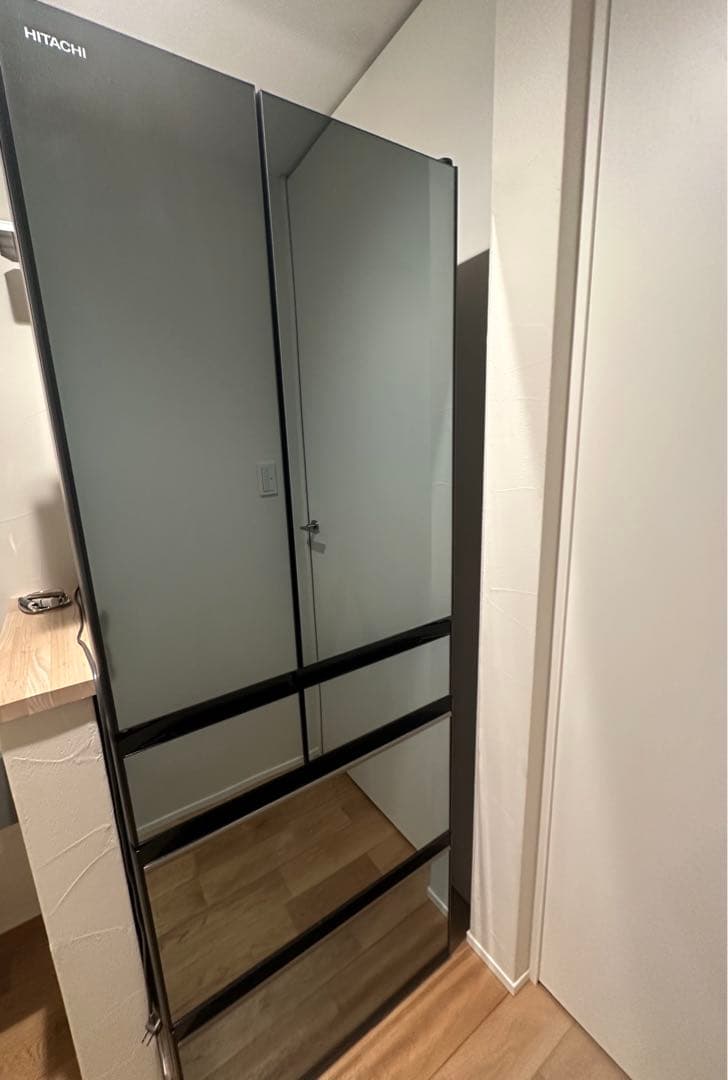 【ミラータイプ】HITACHI R-KX57N(X)型 冷蔵庫 567L