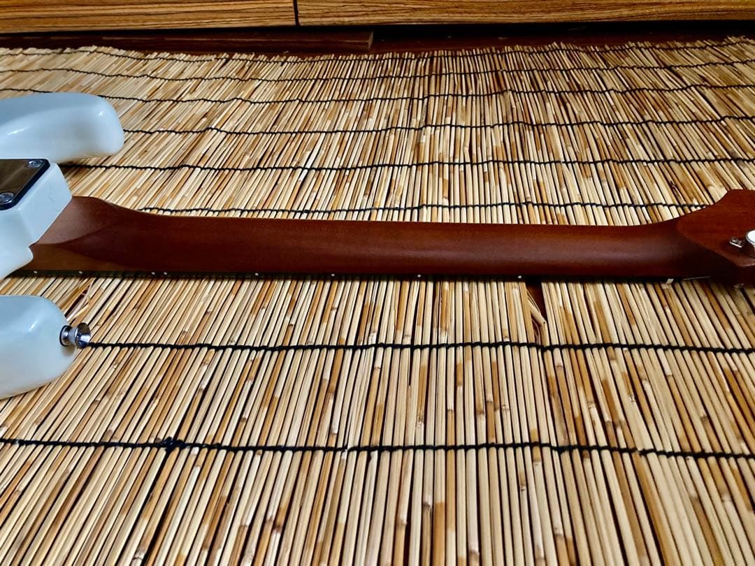 ☆美品珍品　ピックアップ個別選択式に改造したBuskers ST